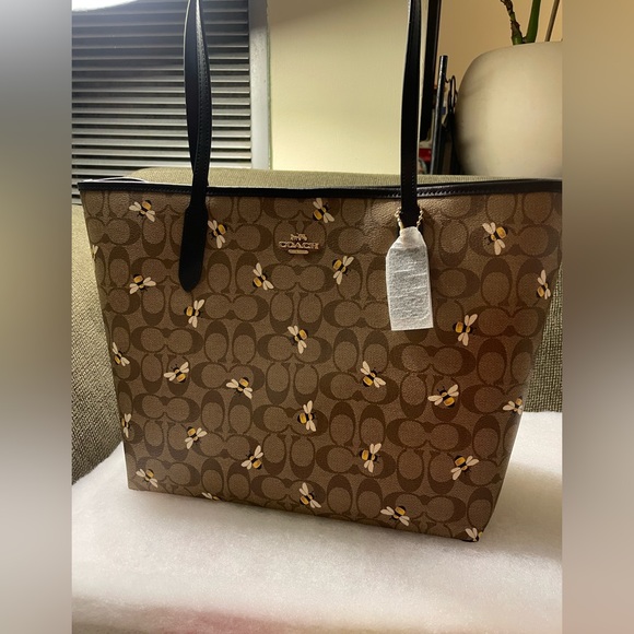 Coach Large Tote - Picture 1 of 3